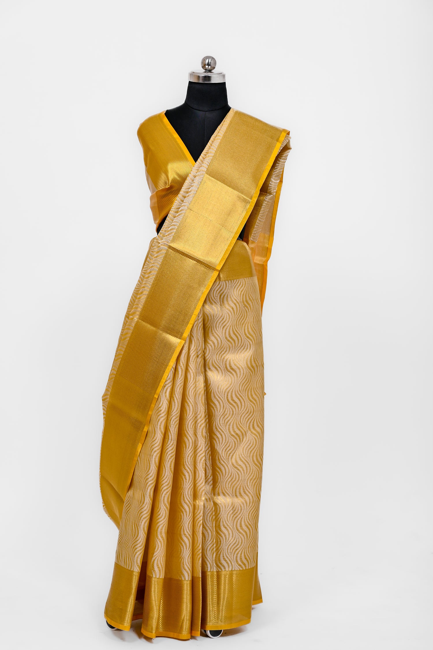 Banarsi Tissue Silk Kanjivaram Style With Zari Border Saree