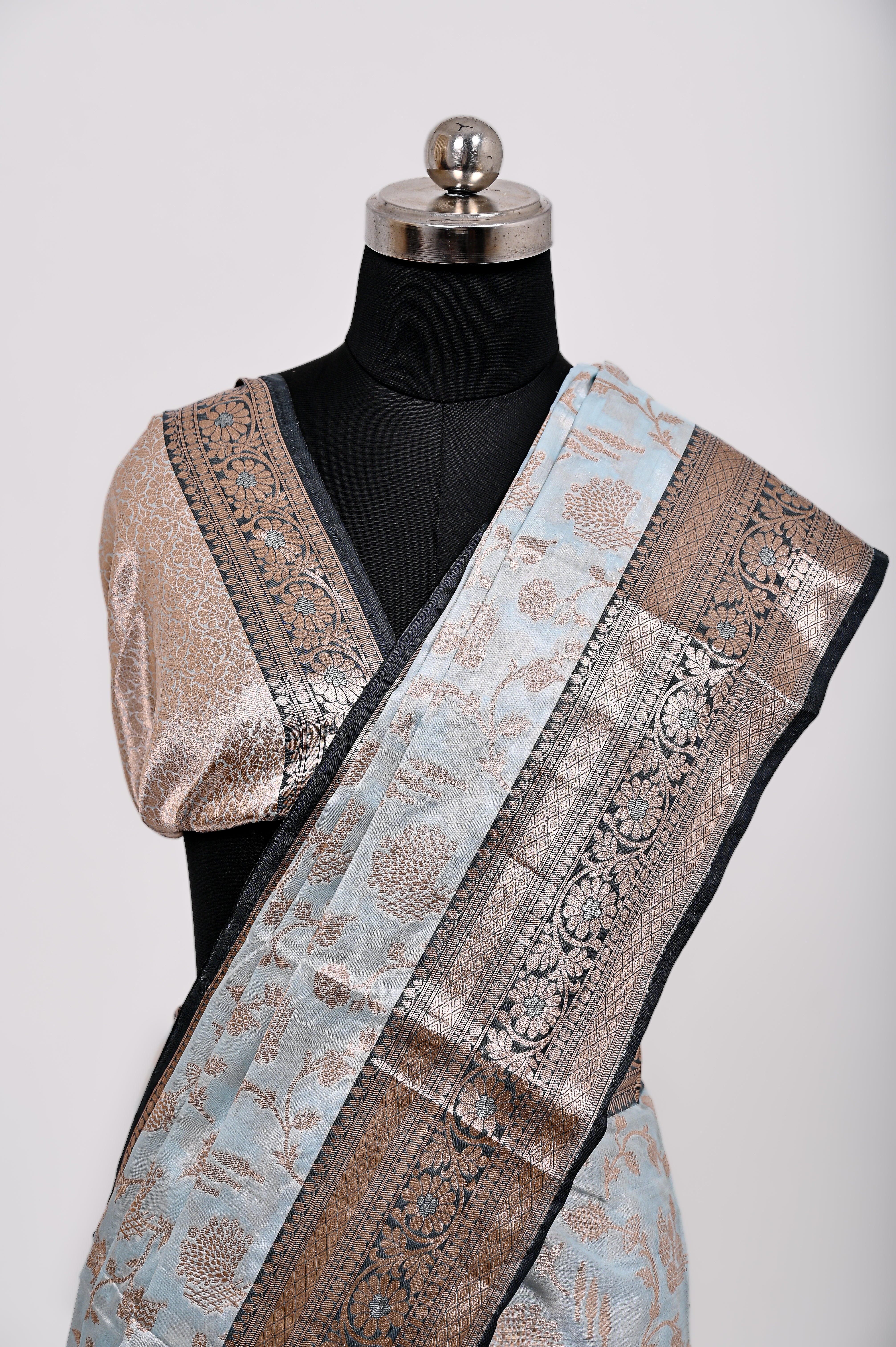 Fancy Paper Soft Silk Handwoven Contras Saree Light C-green & Black