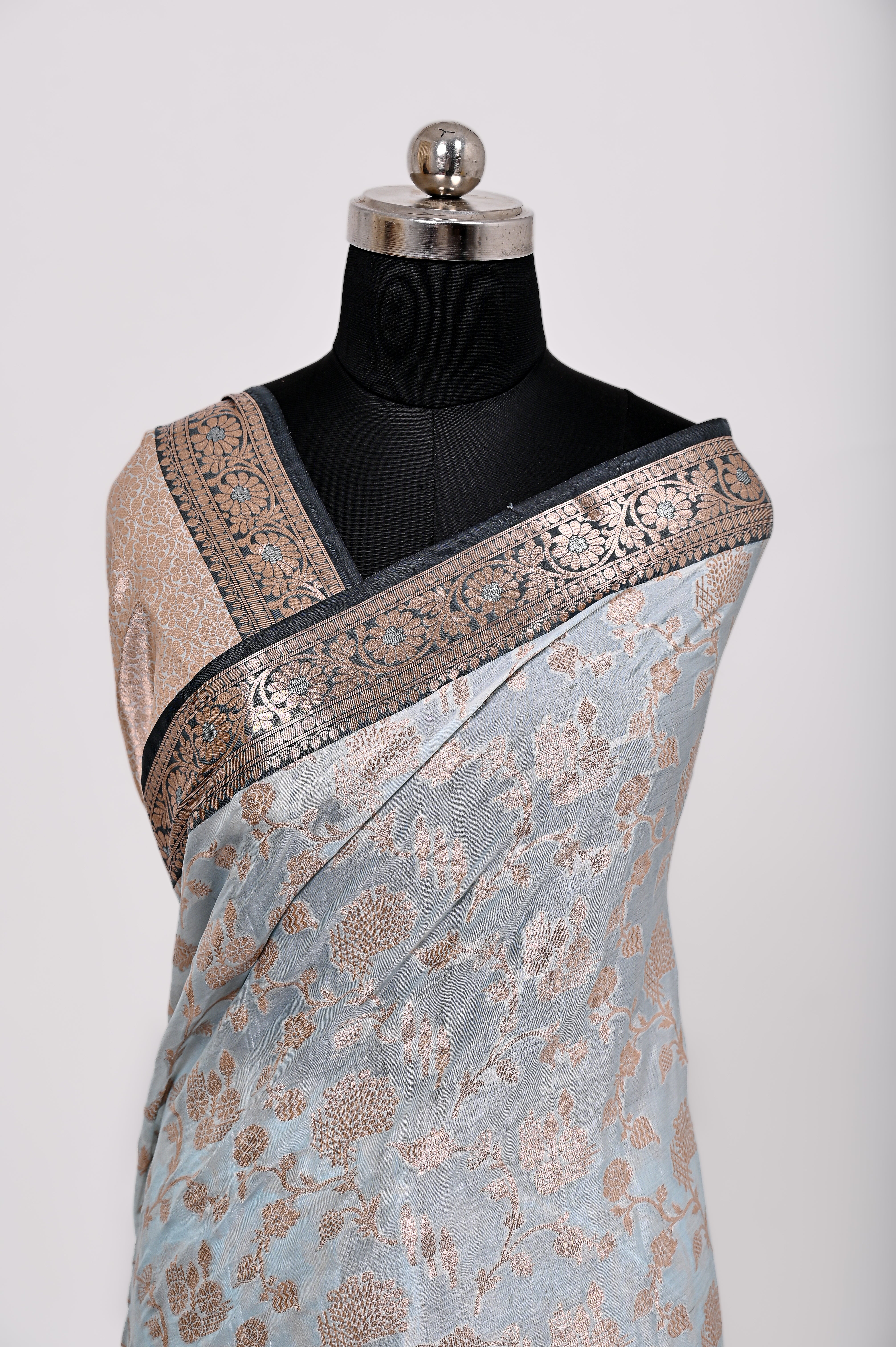 Fancy Paper Soft Silk Handwoven Contras Saree Light C-green & Black