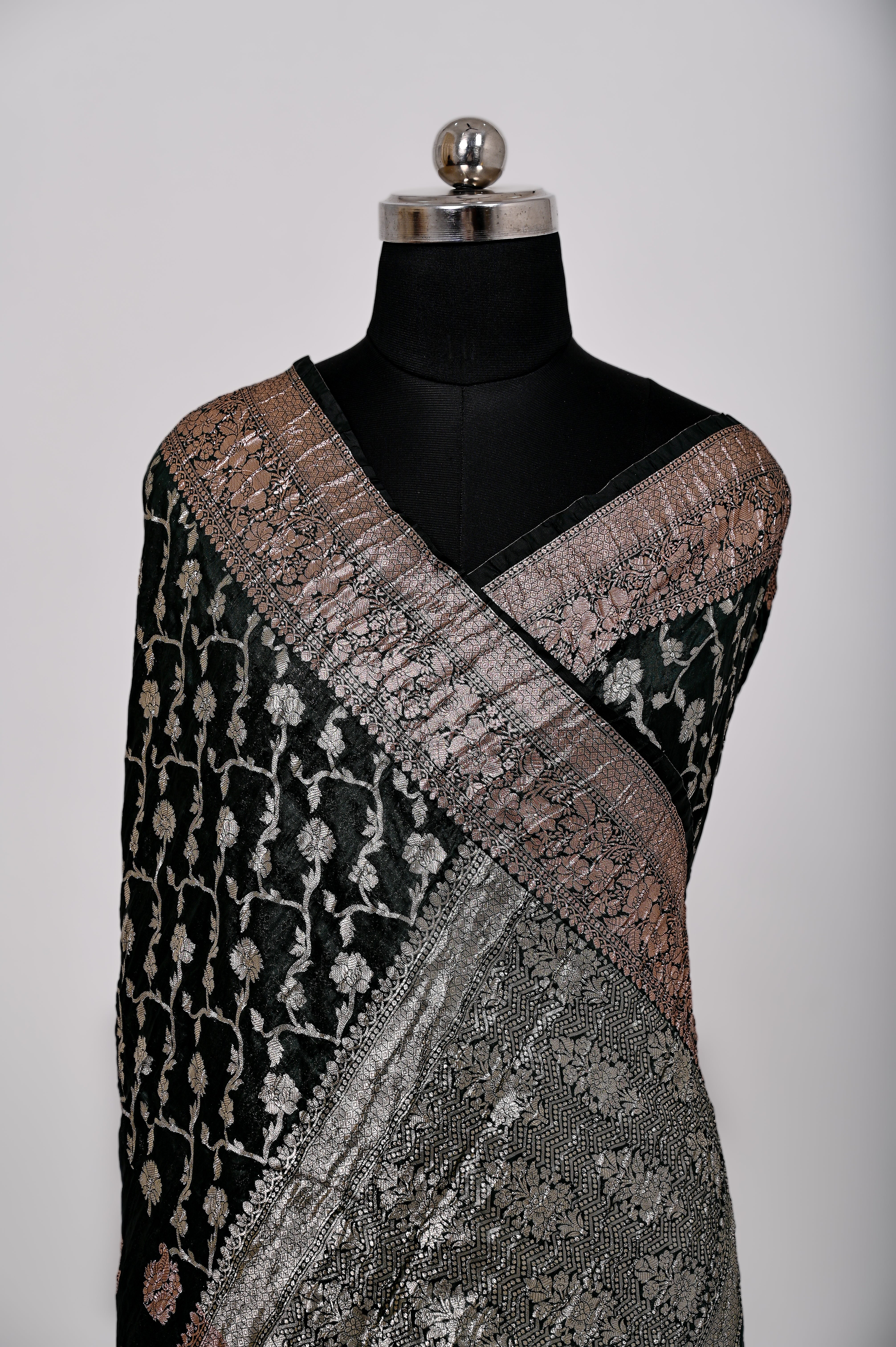 Fancy Paper soft Silk Handwoven Crush Saree Bottle Green