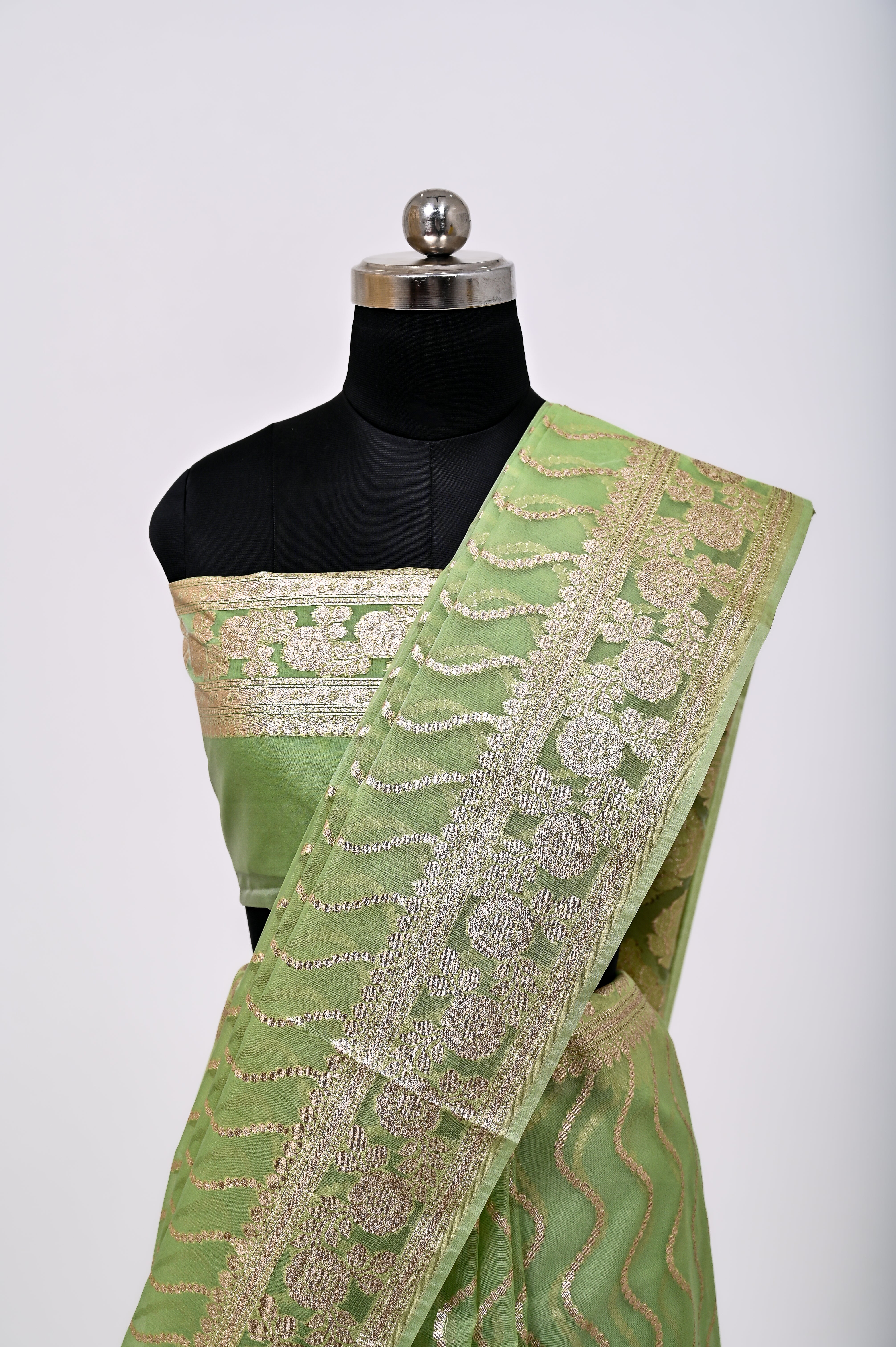 Pure Banarsi Handloom Orgenza Kora Silk Fancy Saree Pista