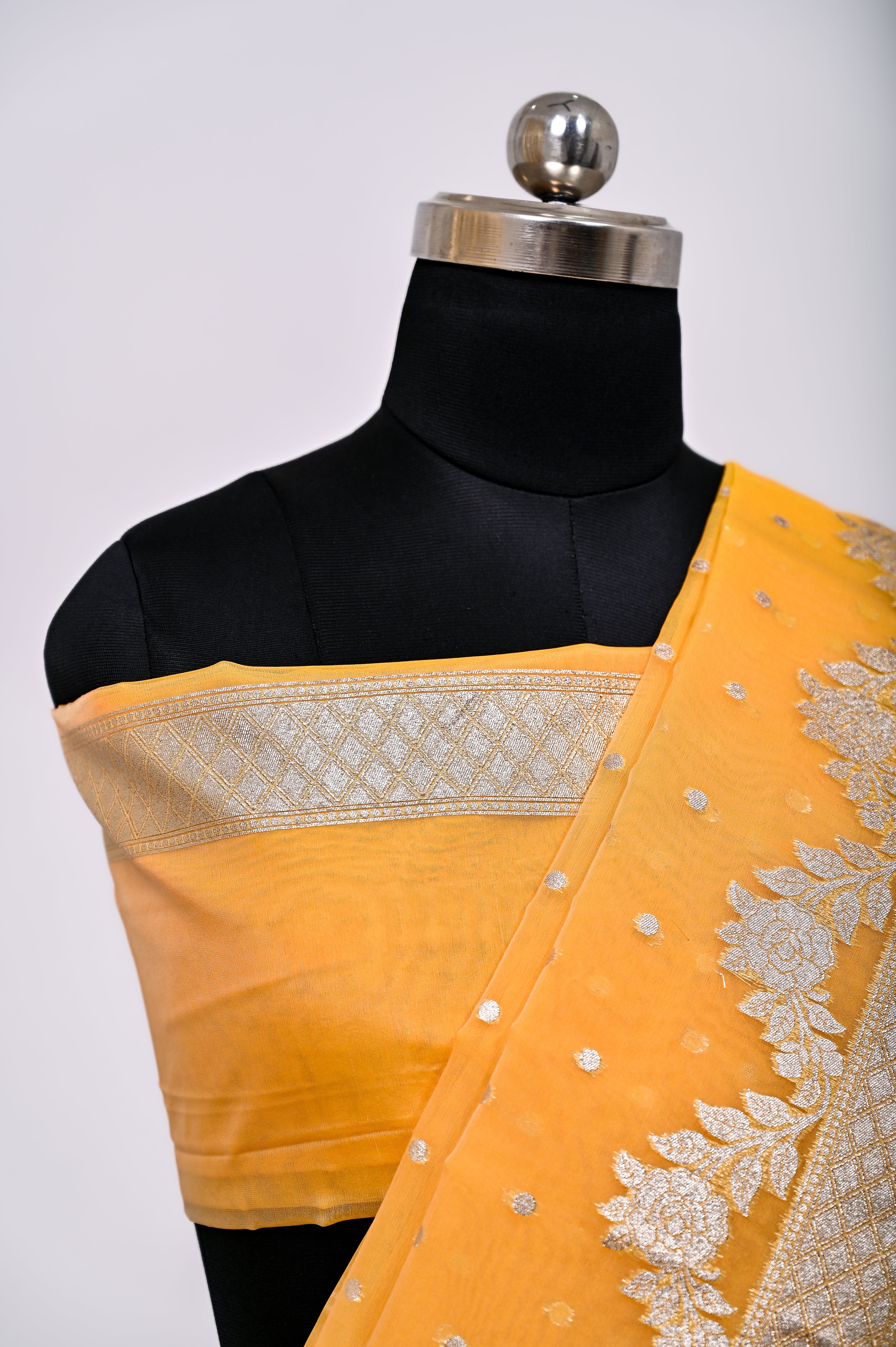 Pure Banarsi Handloom Orgenza Kora Silk Fancy Saree Yellow