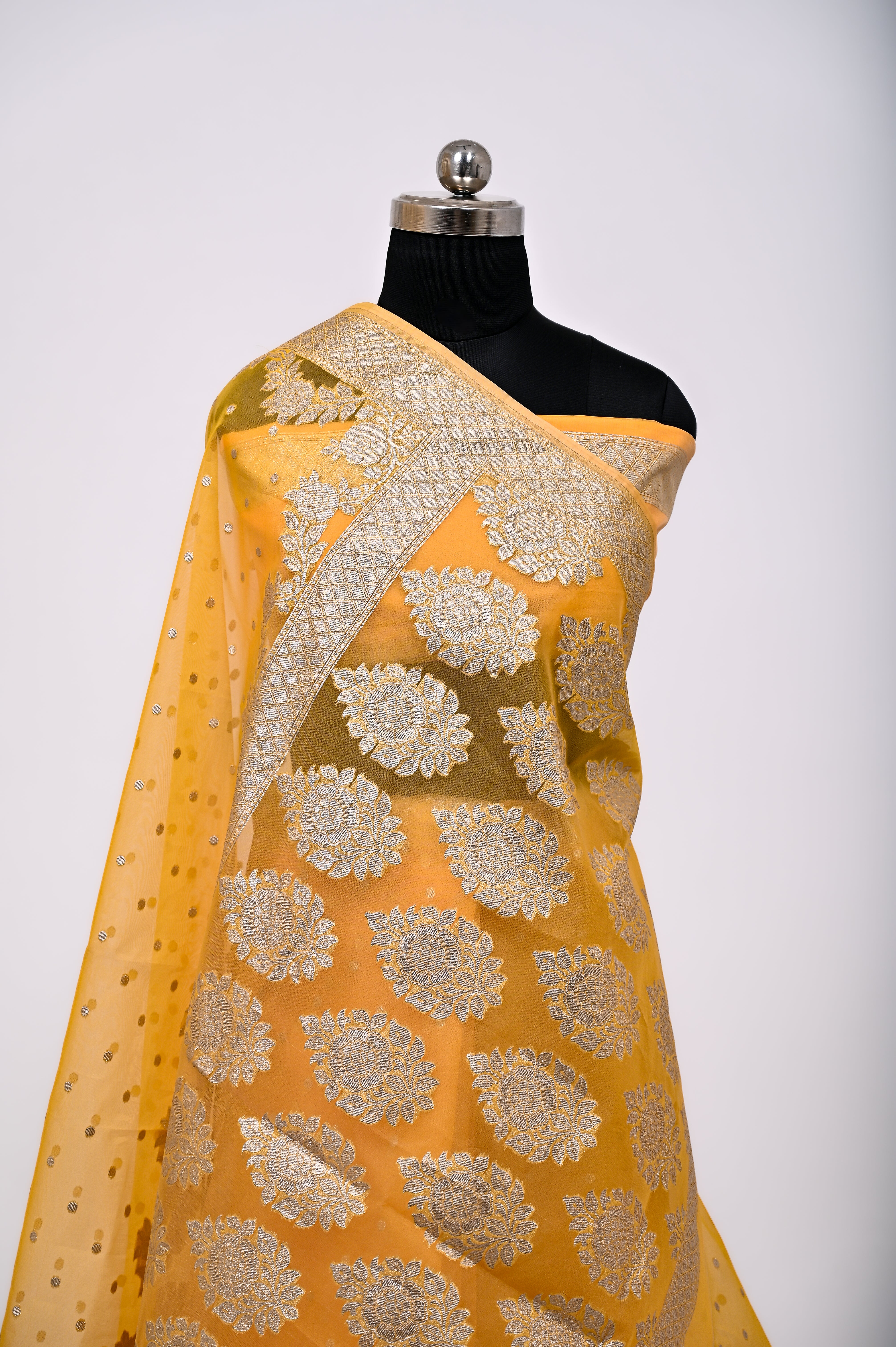 Pure Banarsi Handloom Orgenza Kora Silk Fancy Saree Yellow
