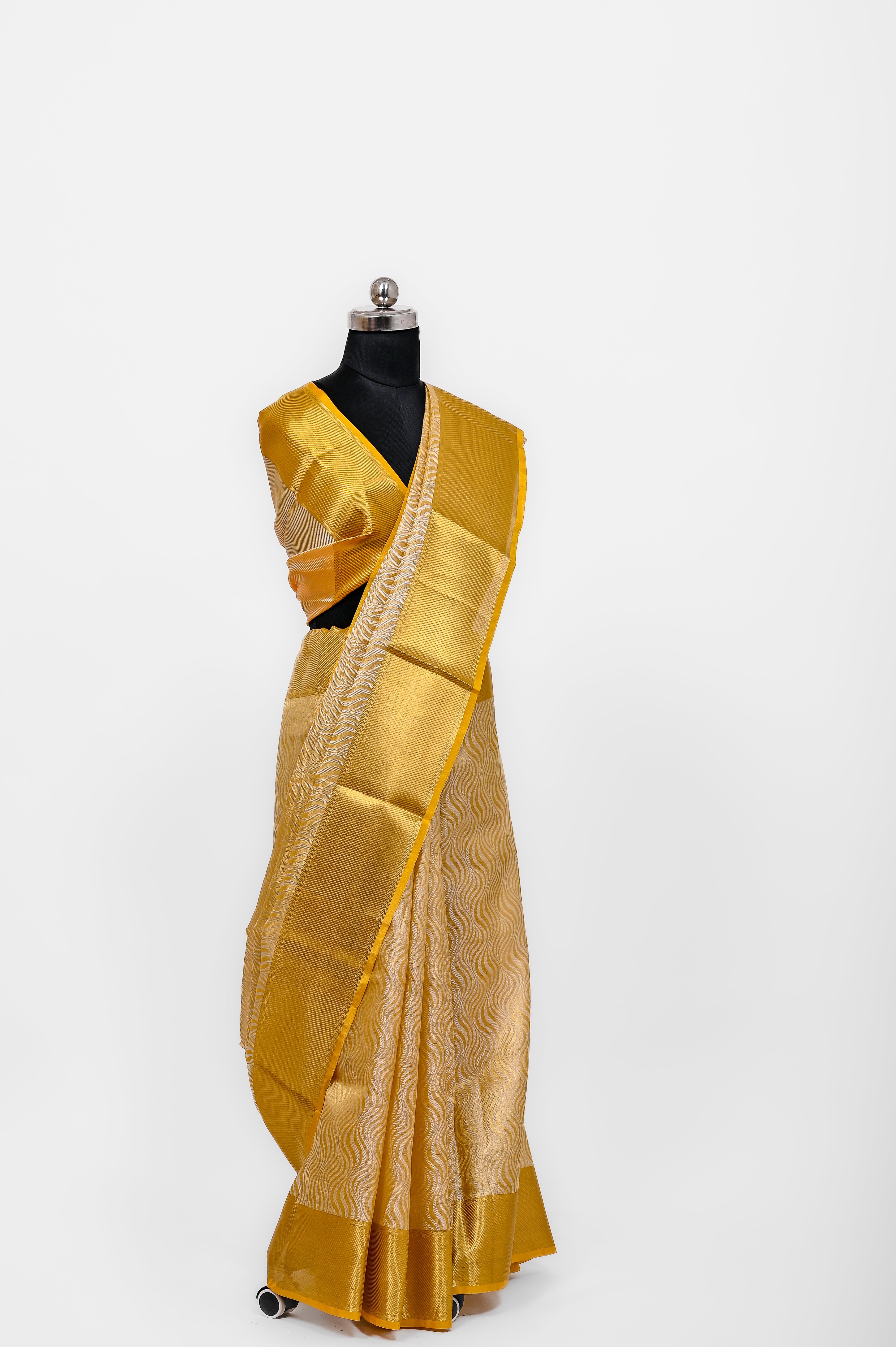 Banarsi Tissue Silk Kanjivaram Style With Zari Border Saree