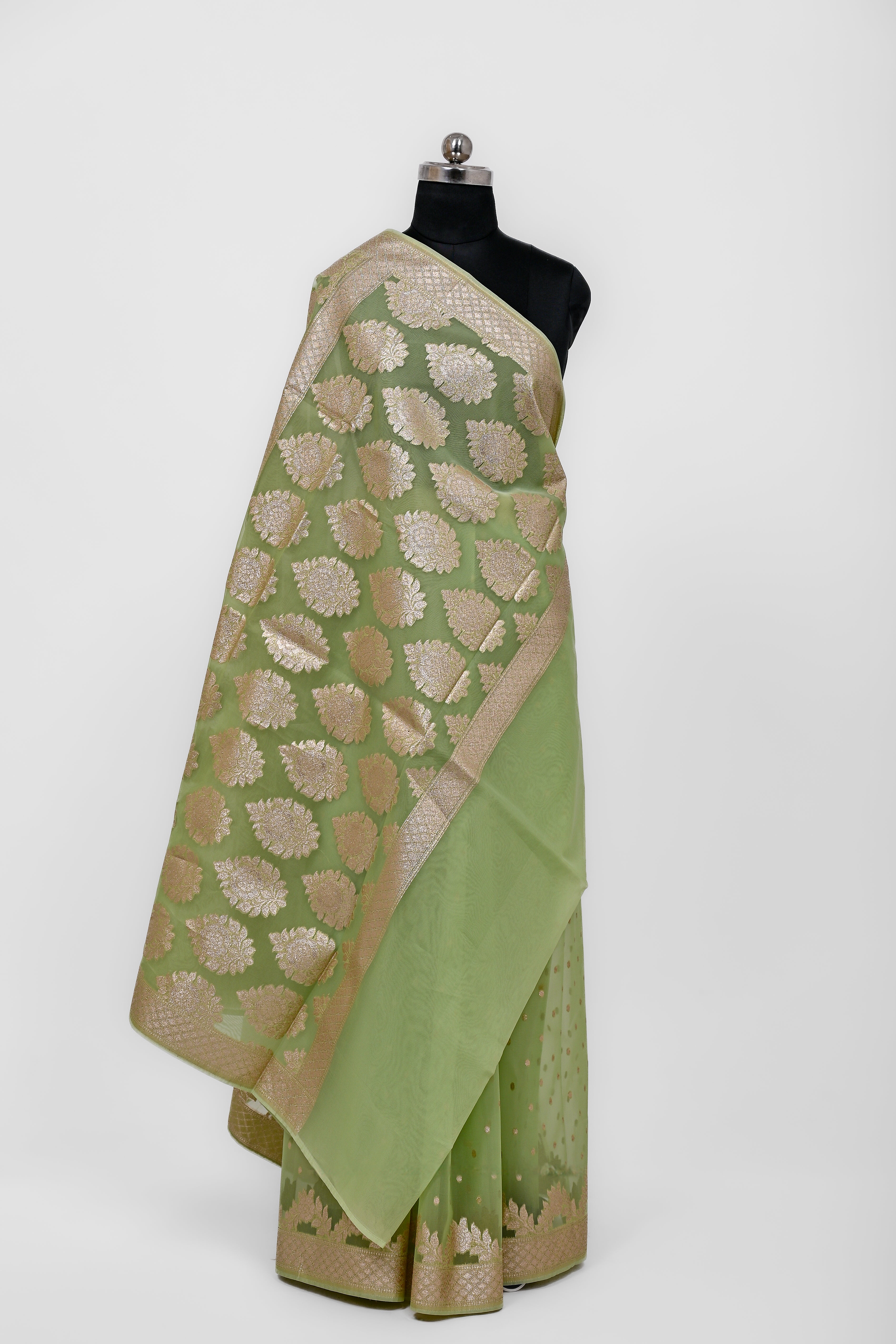 Pure Banarsi Handloom Orgenza Kora Silk Fancy Saree Pista Color