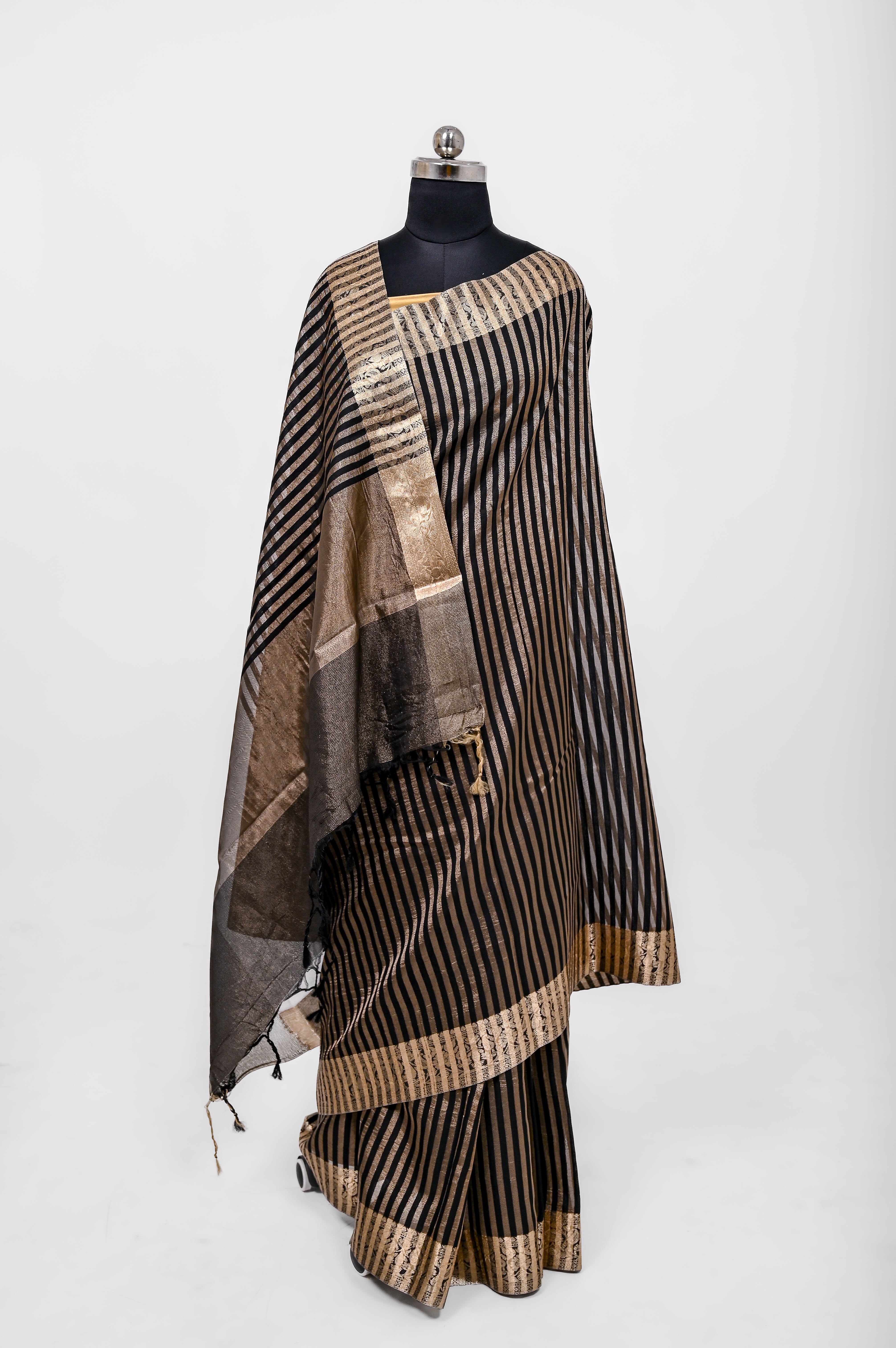 Handloom Semi Katan Silk Sarees With Luxury Fabrics Black