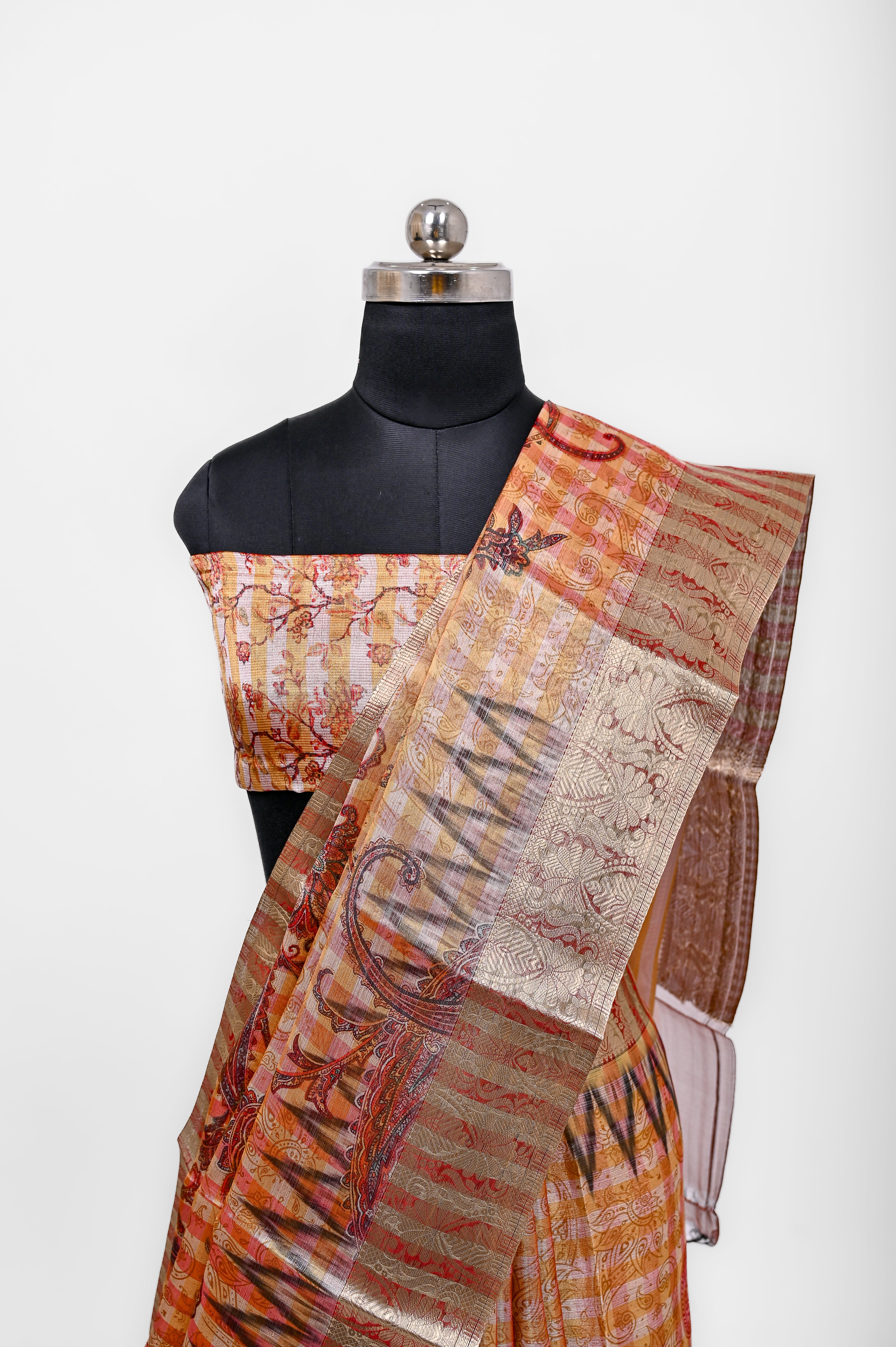 Pure Banarsi Tissue Silk Digital Print Saree All Over Redish